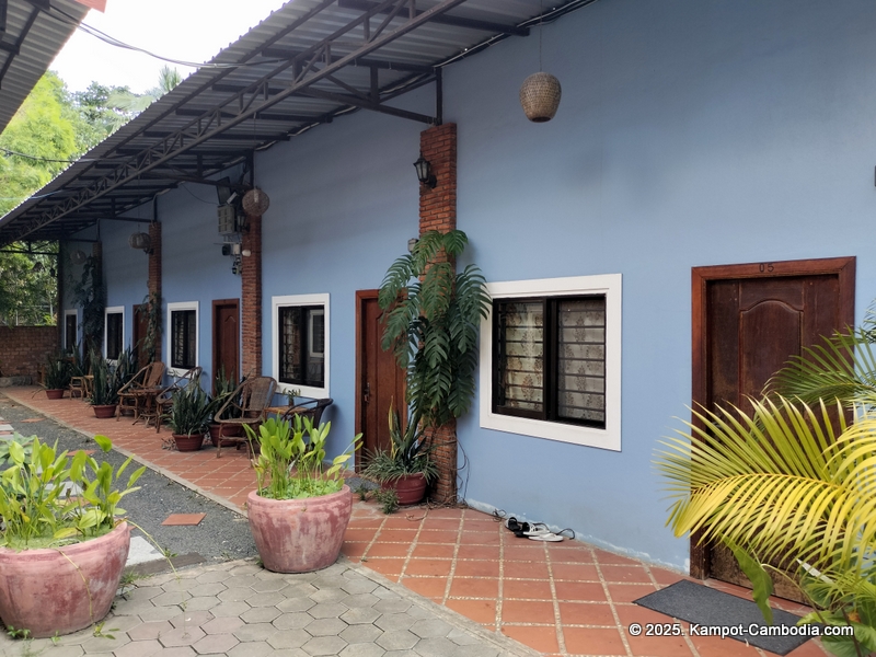 Derm Svay Guesthouse, restaurant, and yoga in Kampot, Cambodia