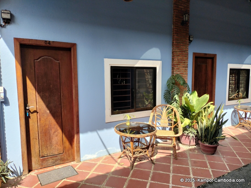 Derm Svay Guesthouse, restaurant, and yoga in Kampot, Cambodia