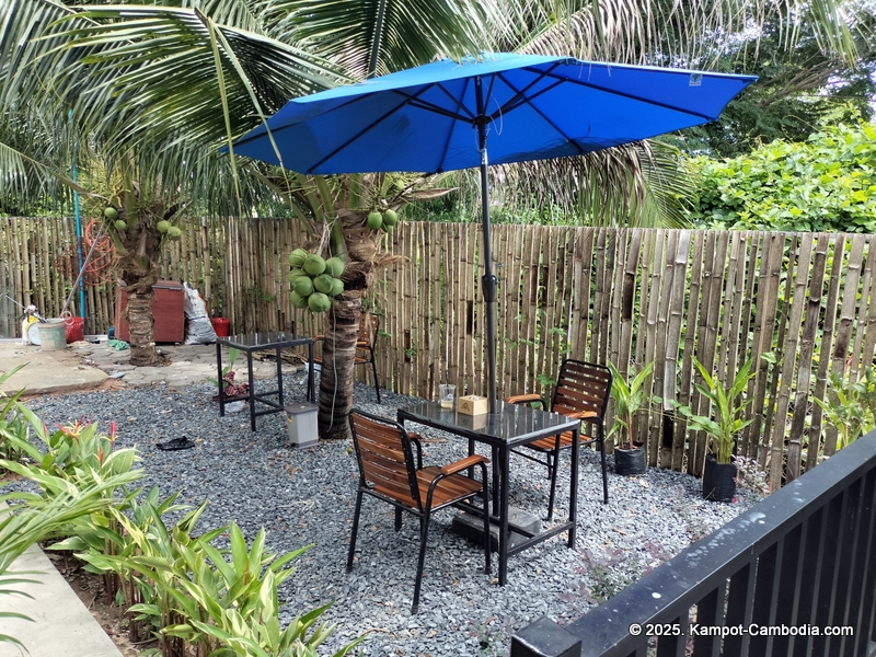 D'Oasis Cafe. Meeting Room, Prayer Room, Thai and Indian Food. in Kampot, Cambodia.