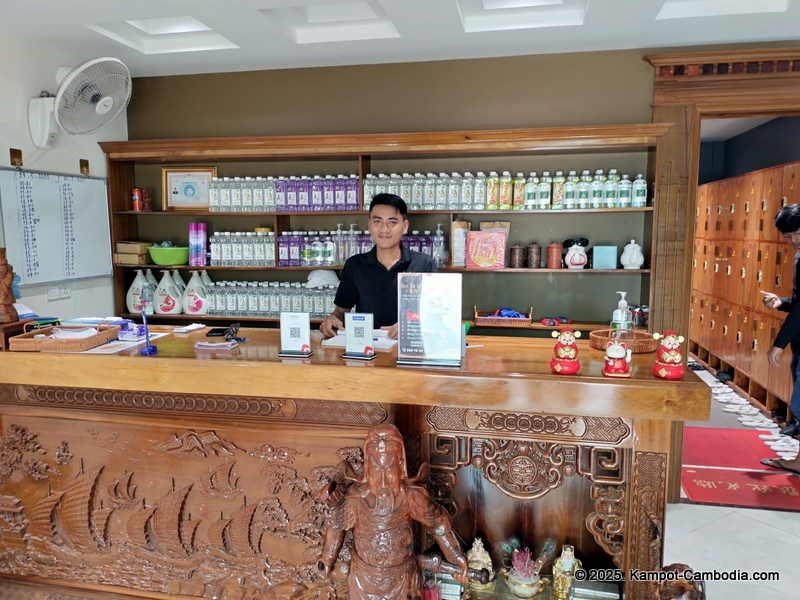 LXK Steam, sauna, gym, hot tub, cold tub and massage in Kampot, Cambodia