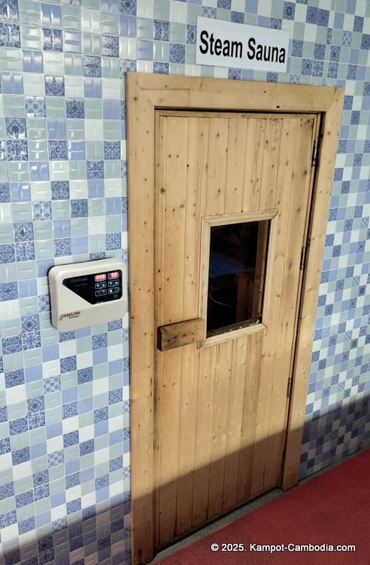 LXK Steam, sauna, gym, hot tub, cold tub and massage in Kampot, Cambodia