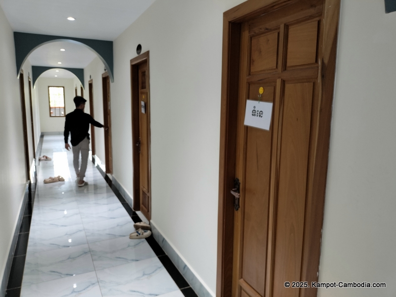 LXK Steam, sauna, gym, hot tub, cold tub and massage in Kampot, Cambodia