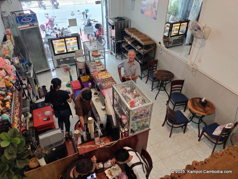 douceurs de kampot in cambodia. cafe and restaurant and bakery
