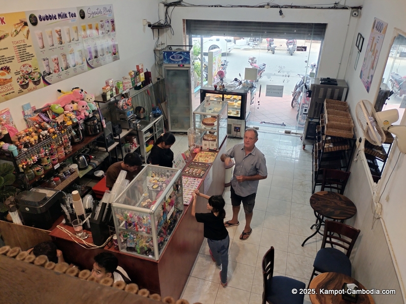 douceurs de kampot in cambodia. cafe and restaurant and bakery