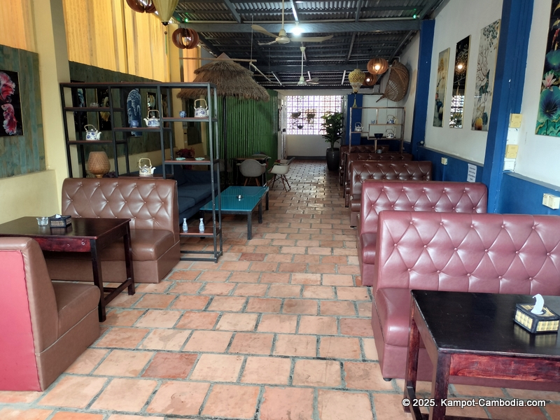 douceurs de kampot in cambodia. cafe and restaurant and bakery