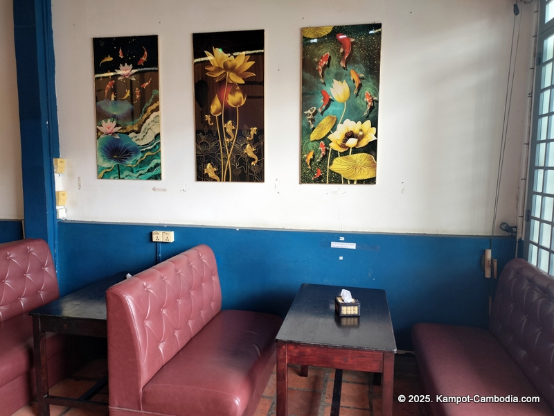 douceurs de kampot in cambodia. cafe and restaurant and bakery