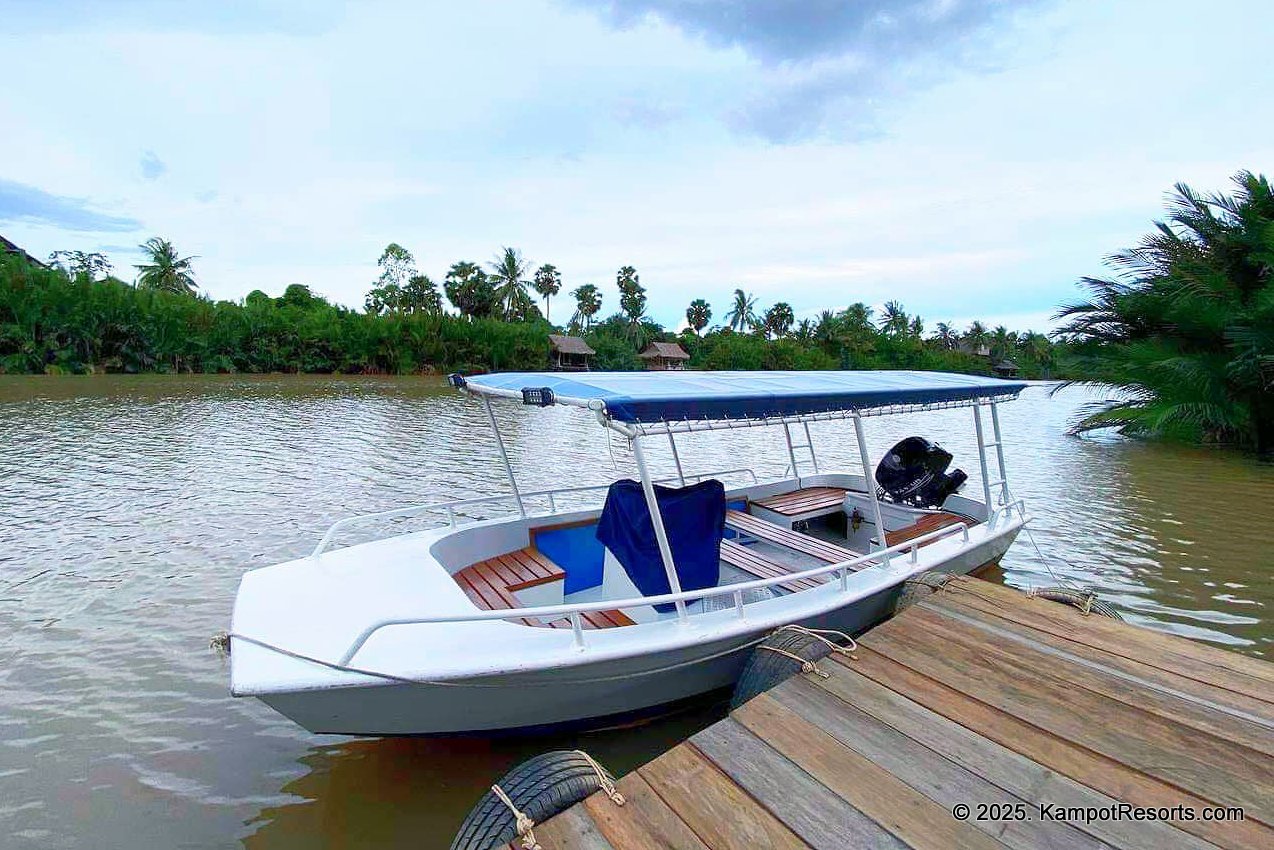 Moustache et Nico in Kampot, Cambodia. French Restaurant