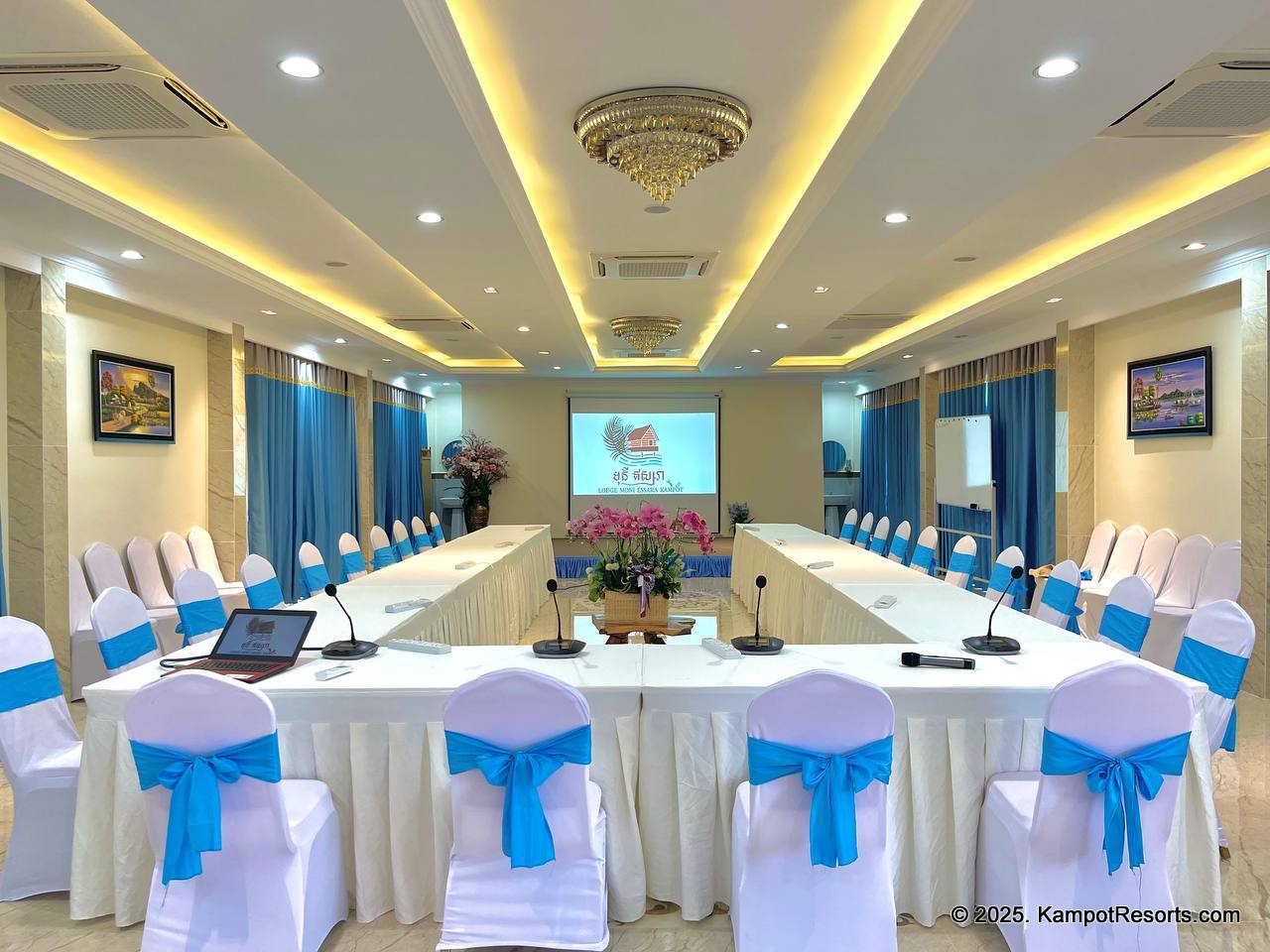 Moustache et Nico in Kampot, Cambodia. French Restaurant