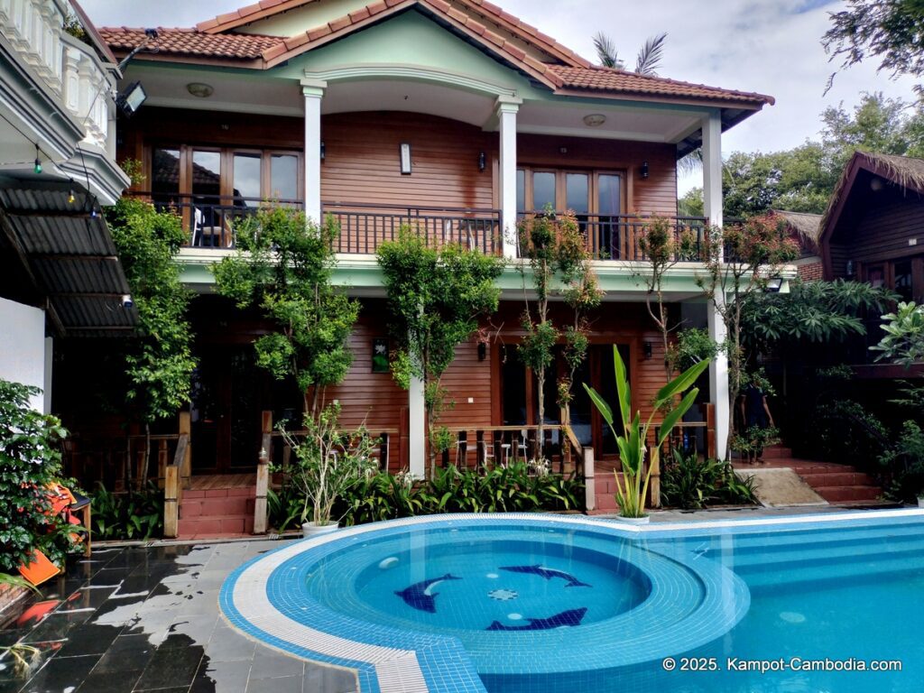 ramo resort in kampot cambodia