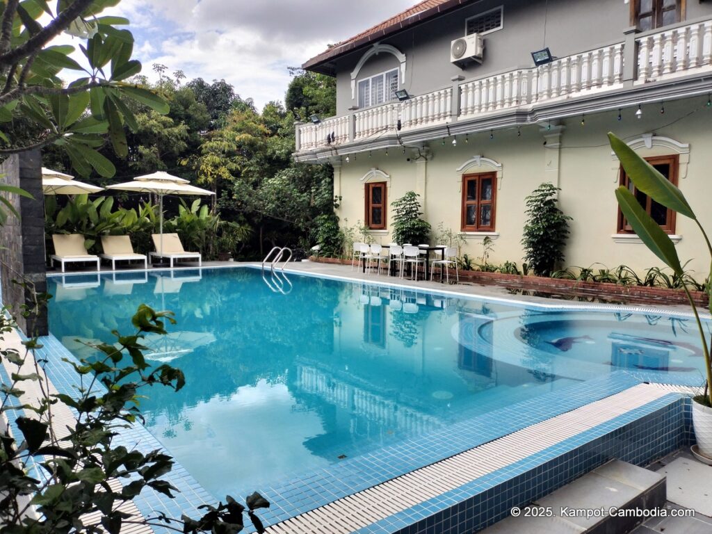 ramo resort in kampot cambodia