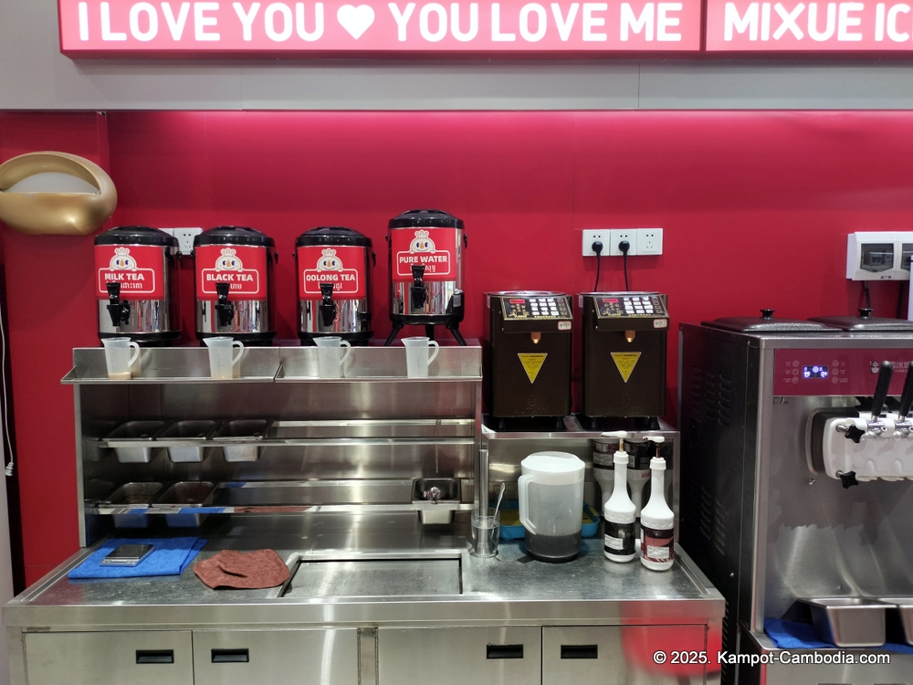 mixue ice cream & tea in kampot, cambodia