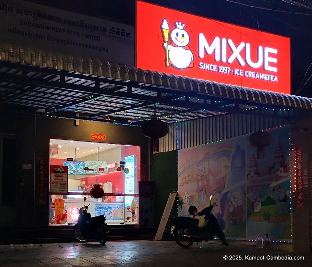 mixue ice cream & tea in kampot, cambodia