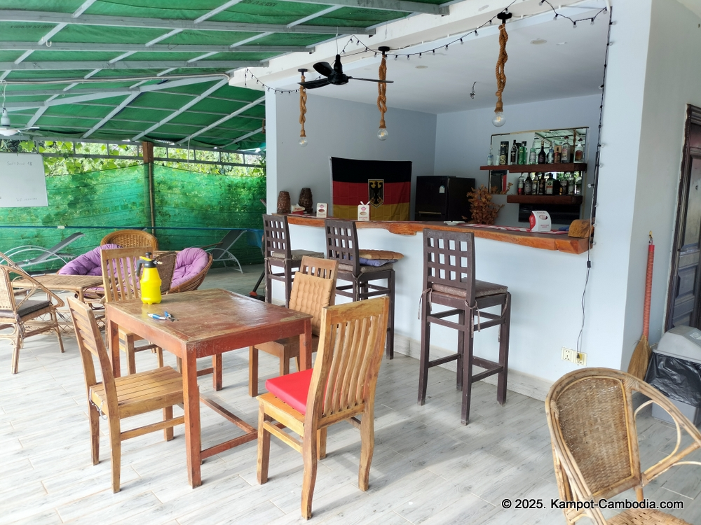 Bluebird Lodge in kampot, cambodia