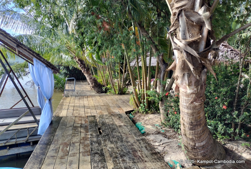 sabay beach kampot hotel in cambodia