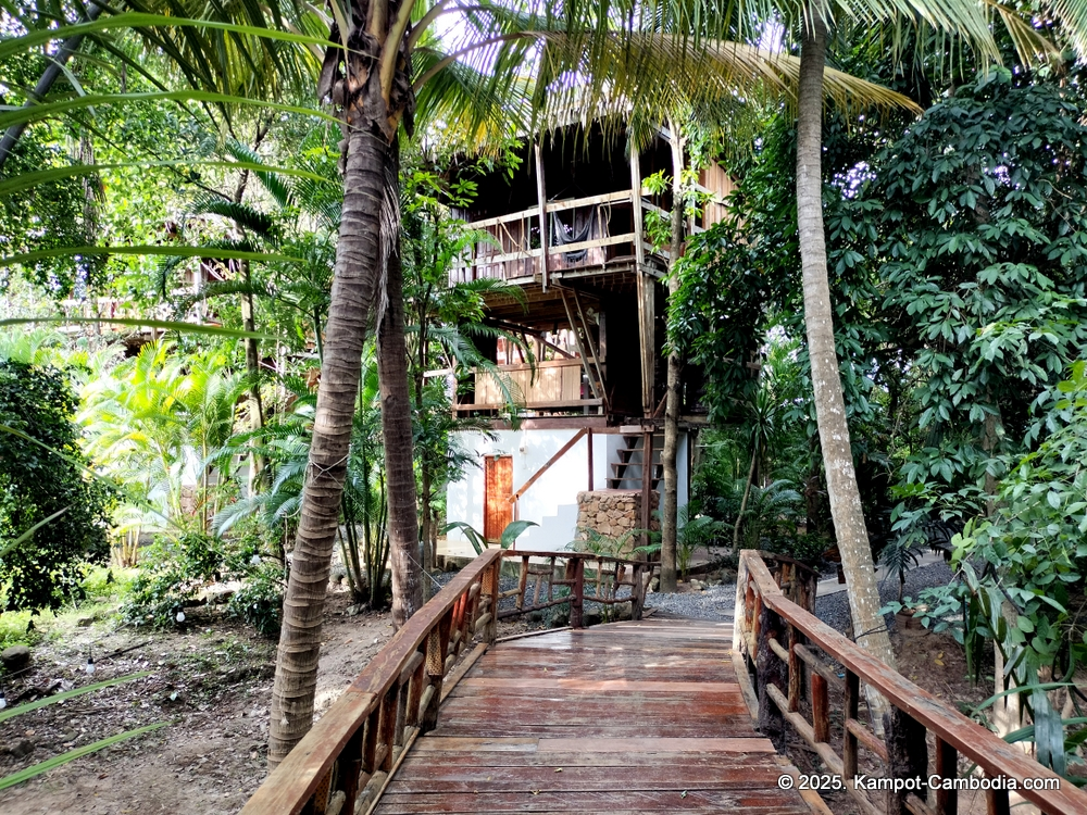 sabay beach kampot hotel in cambodia