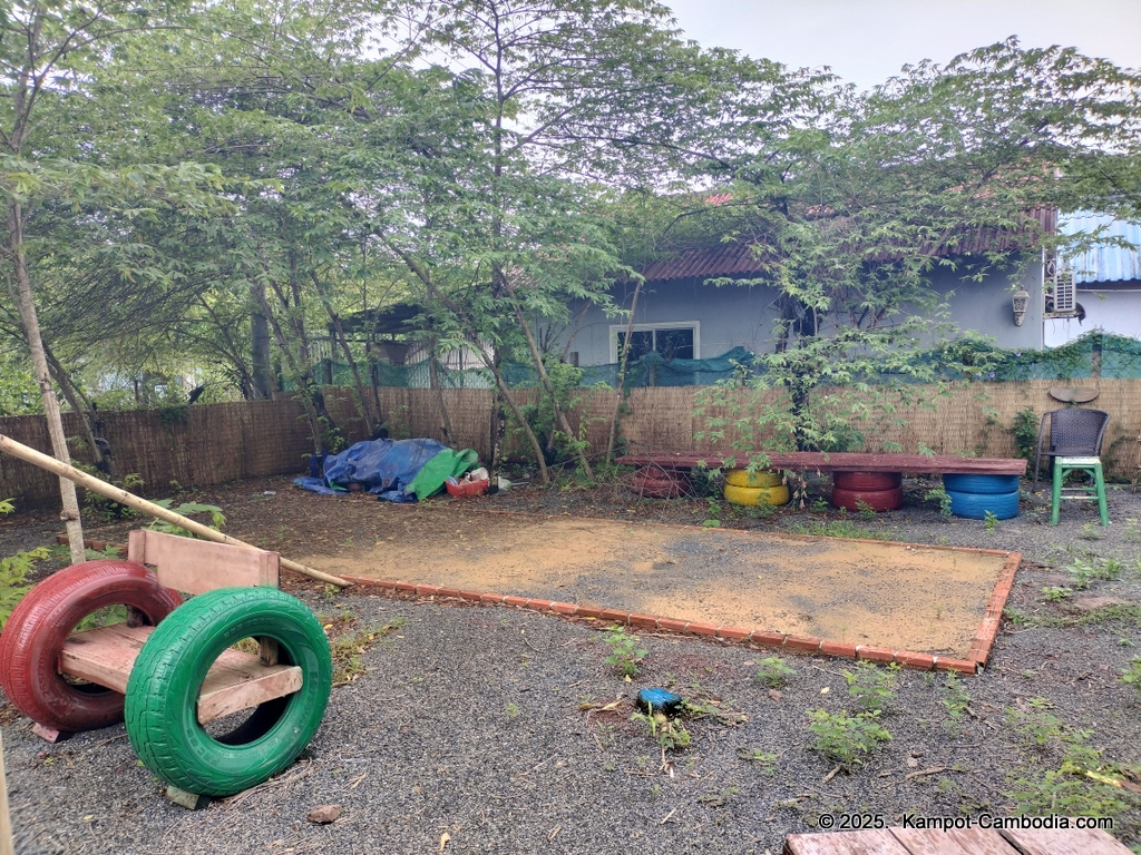 orchid restaurant & bar in kampot, cambodia. international village.