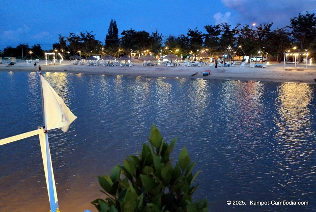 the bay boat. kampot, cambodia. daily cruises on the kampot river.