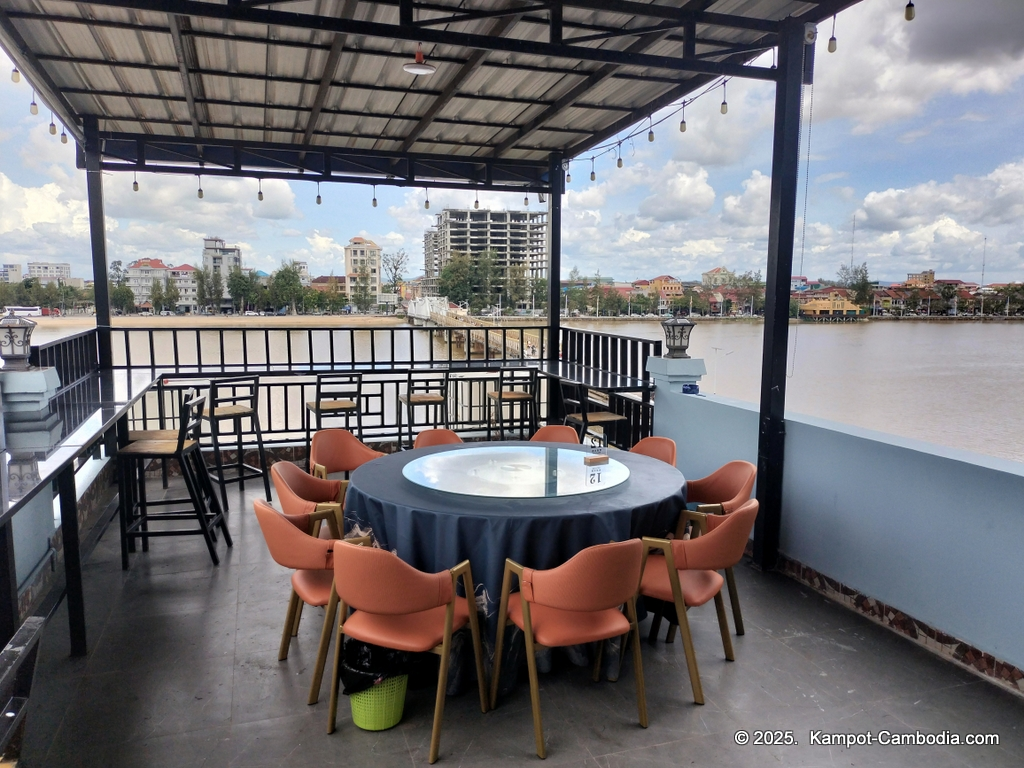 chinese food city and hot pot restaurant in kampot, cambodia