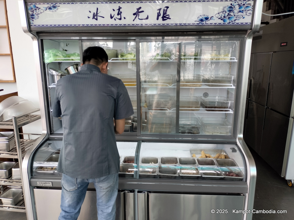 chinese food city and hot pot restaurant in kampot, cambodia