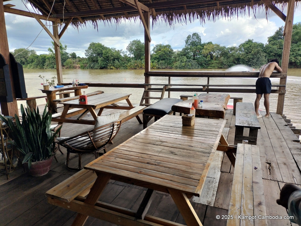 arcadia backpacker guesthouse and dorm in Kampot cambodia