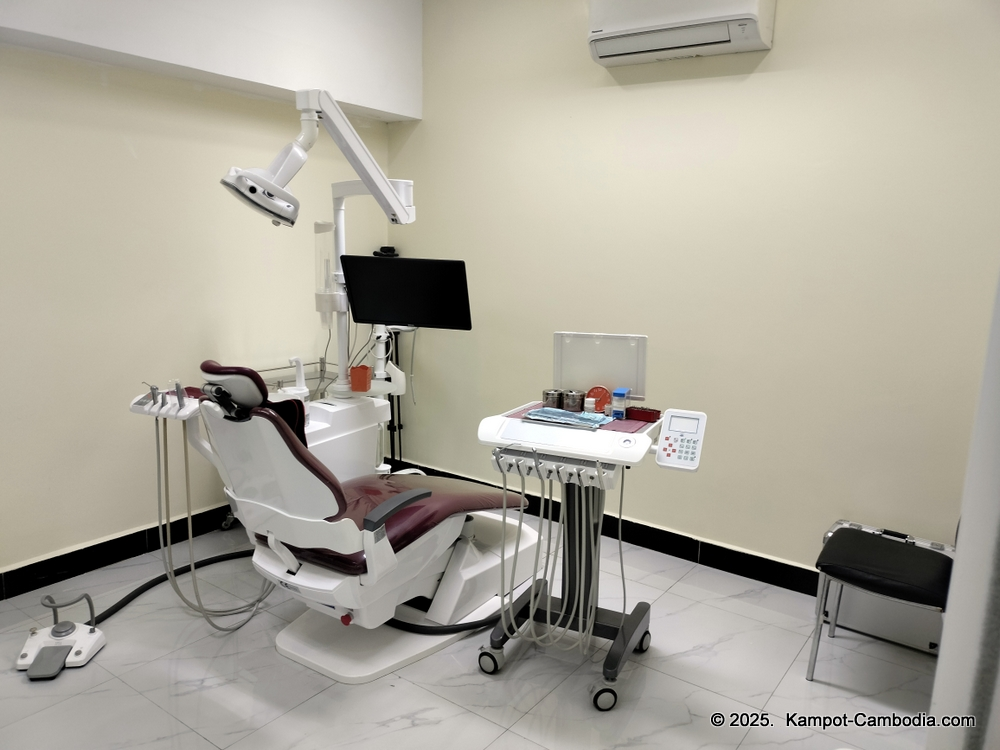 Vattanac Dental Clinic in Kampot, Cambodia. Dentist.