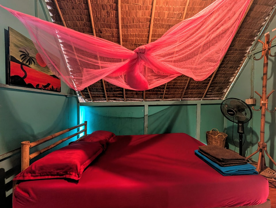 yellow sun hostel in kampot cambodia