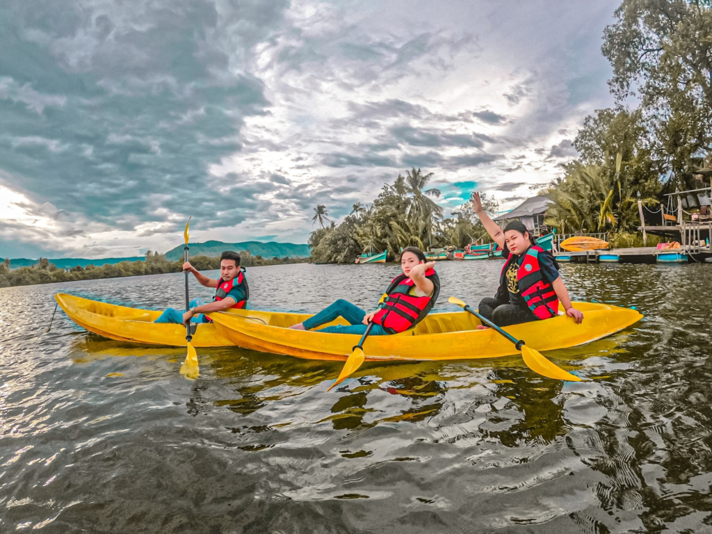 yellow sun hostel in kampot cambodia