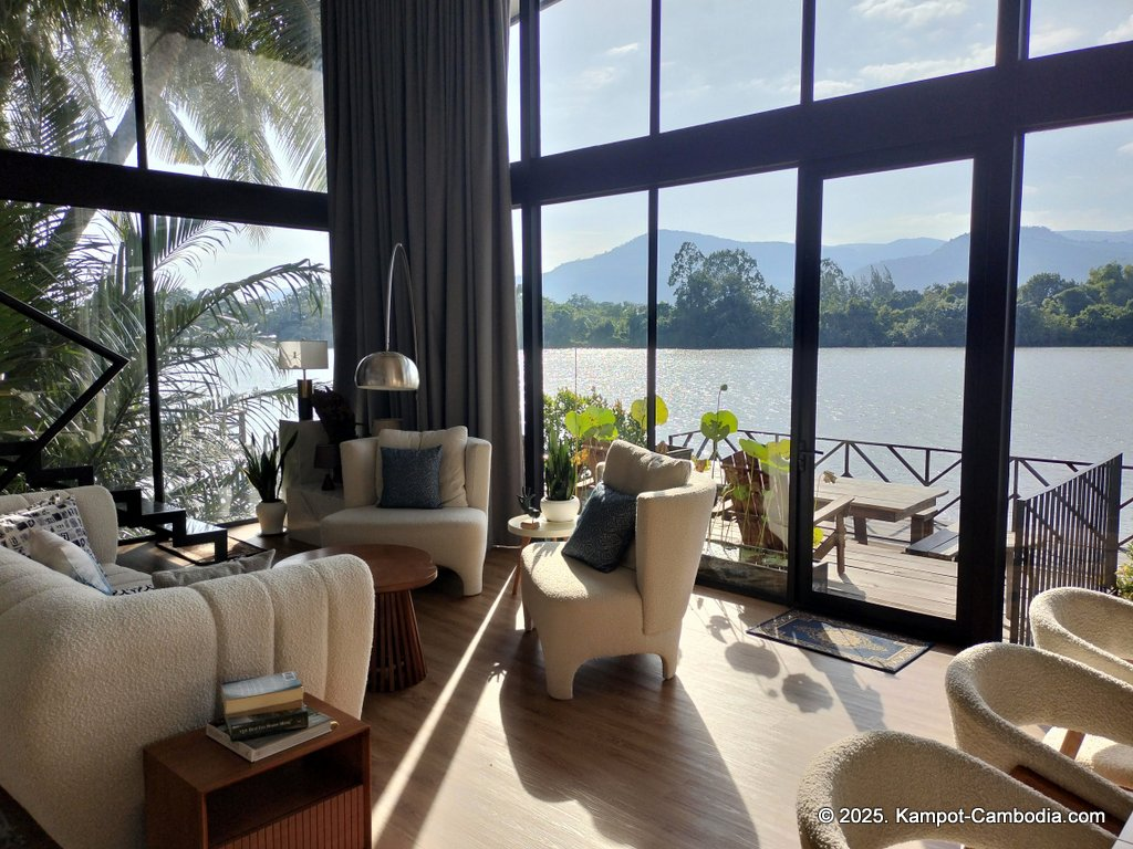 daya villa in kampot cambodia