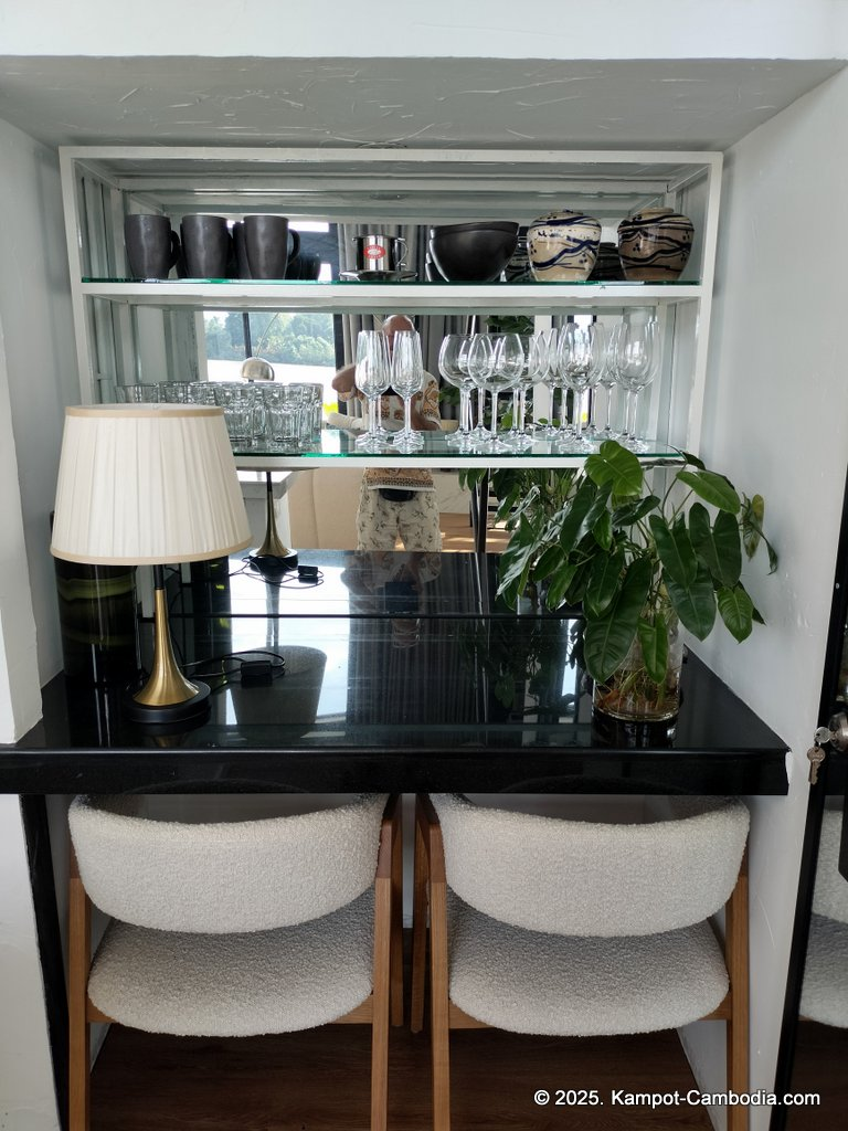 daya villa in kampot cambodia