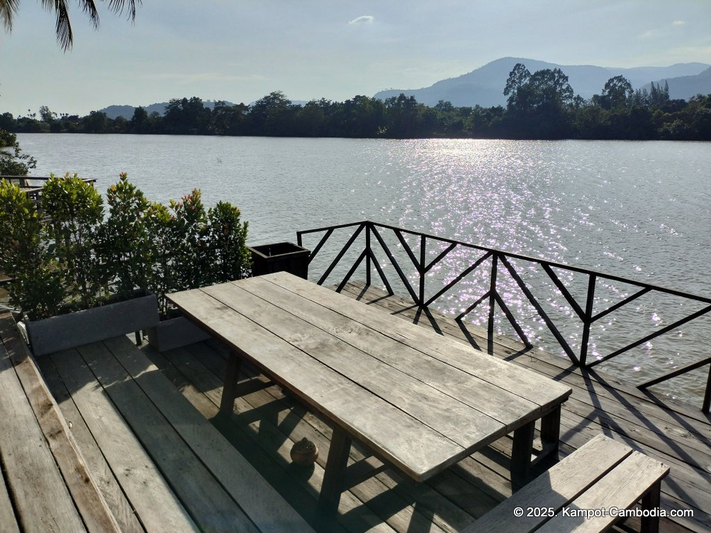 daya villa in kampot cambodia