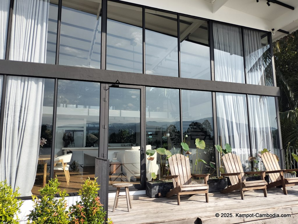 daya villa in kampot cambodia