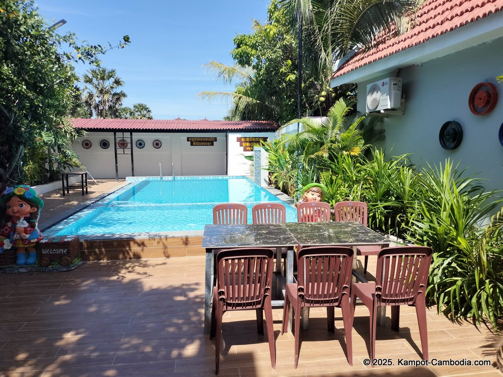 Nea Vea Bungalows in Kampot, Cambodia on Fish Island