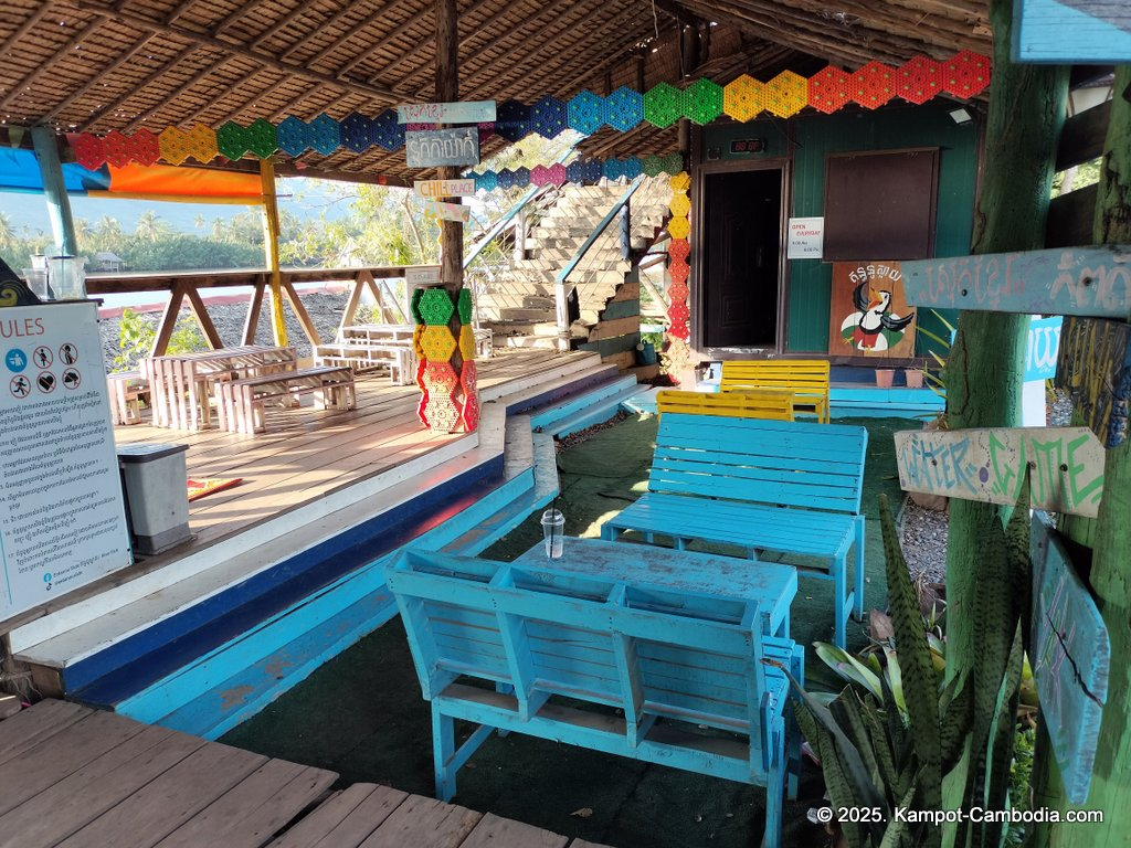 river park in kampot cambodia. Kampot Riverside restaurant and boating.