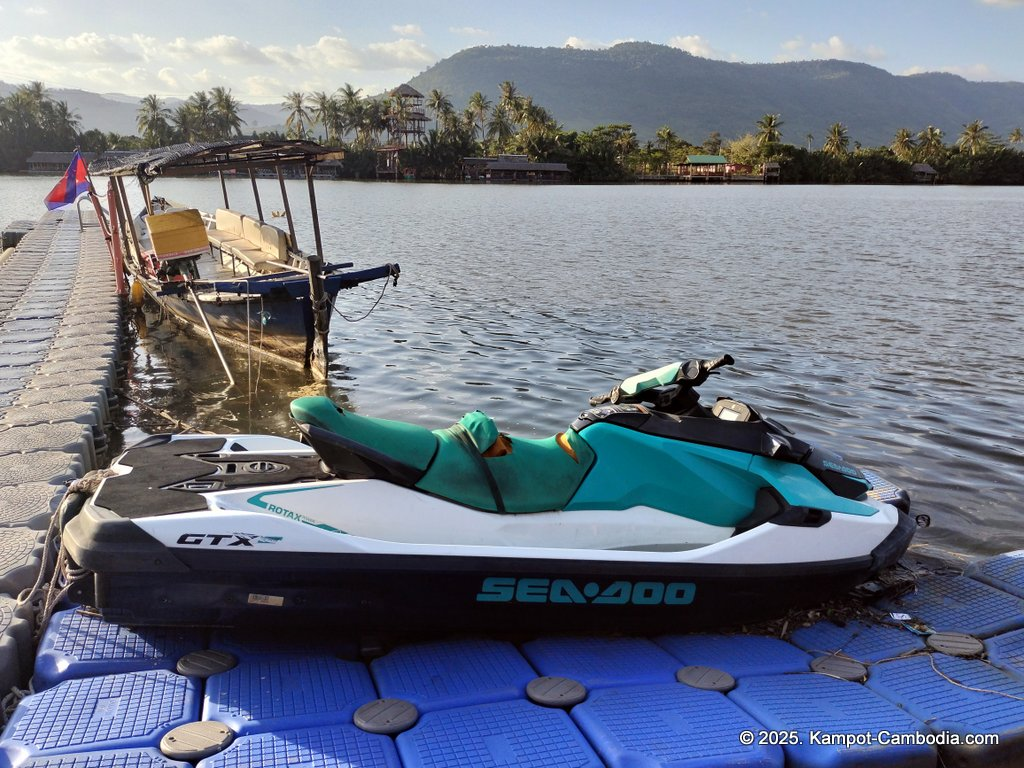river park in kampot cambodia. Kampot Riverside restaurant and boating.