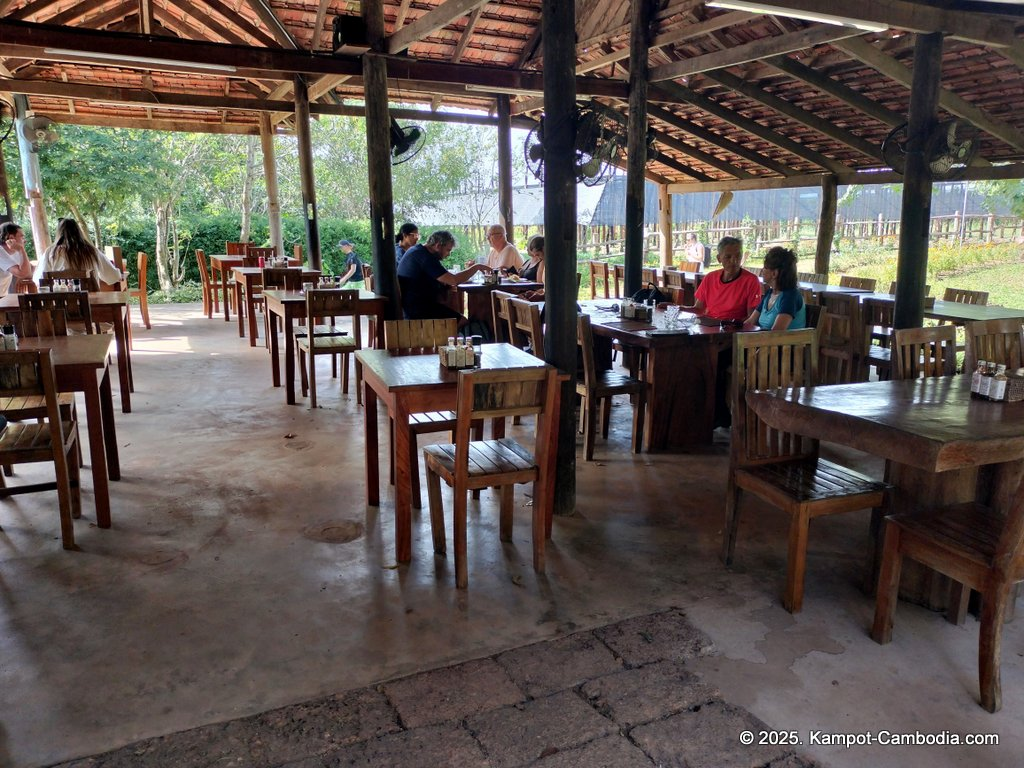 La Plantation Kampot Pepper farm in kampot cambodia. Pepper farm tours, cooking school, free tours.