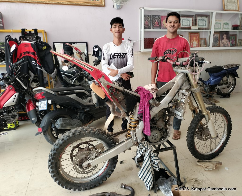 Campot Cross dirt bike rentals in Kampot, Cambodia.