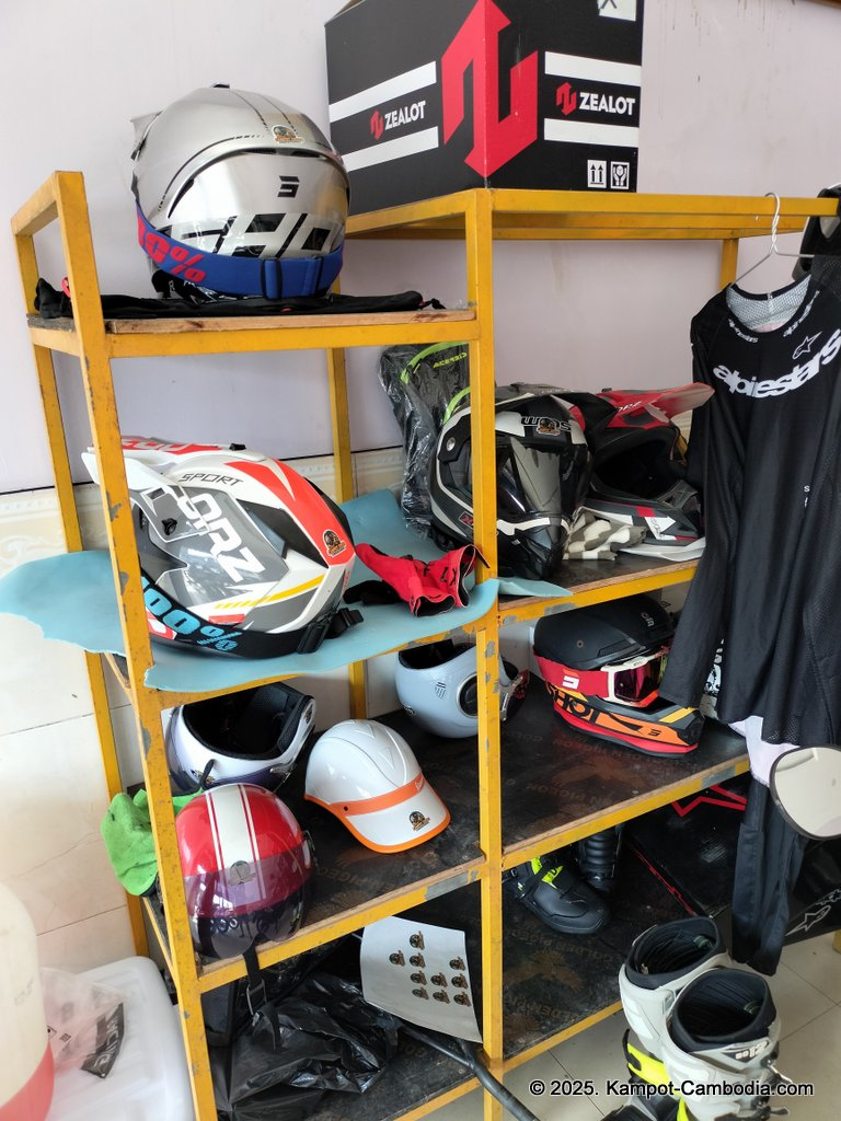 Campot Cross dirt bike rentals in Kampot, Cambodia.