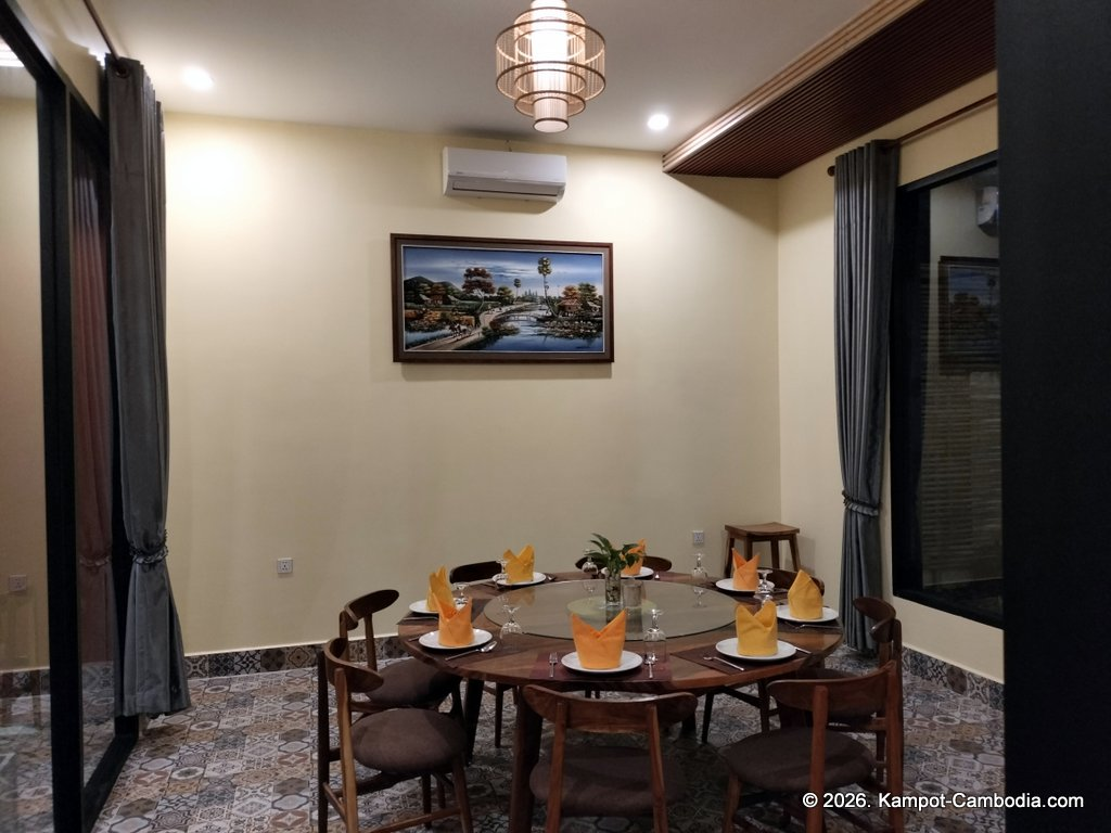 Bomey Restaurant in Kampot, Cambodia. Khmer, Western and Chinese Food.