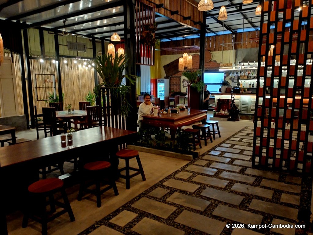 Bomey Restaurant in Kampot, Cambodia. Khmer, Western and Chinese Food.