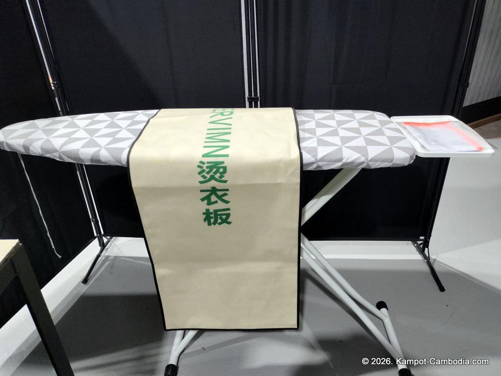 KL Laundry, Cafe and Bar in Kampot, Cambodia. Laundromat and cafe and bar.