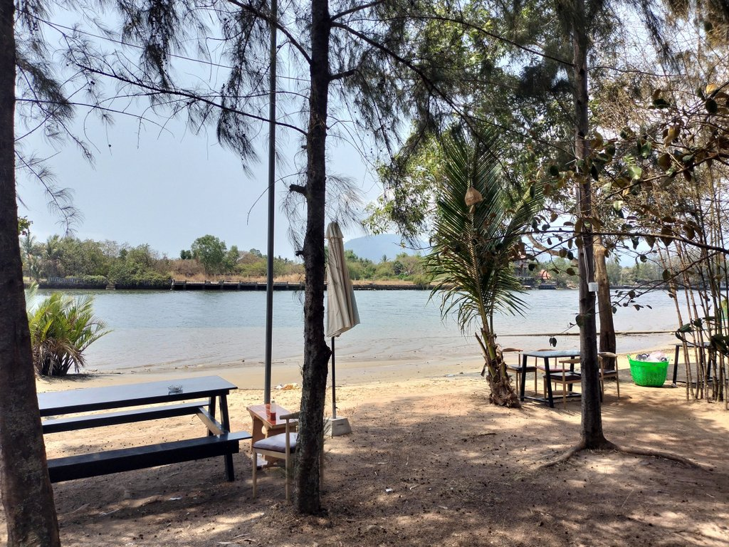 Sun & Roots Lodge in Kampot, Cambodia on Fish Island.