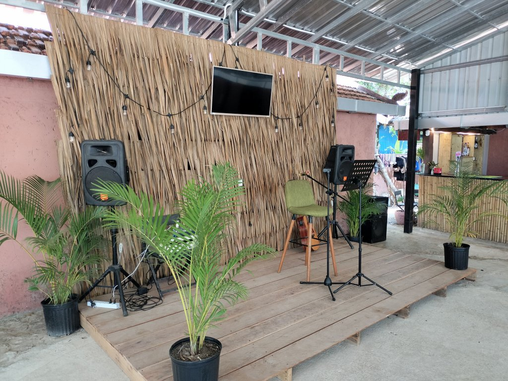 Sun & Roots Lodge in Kampot, Cambodia on Fish Island.