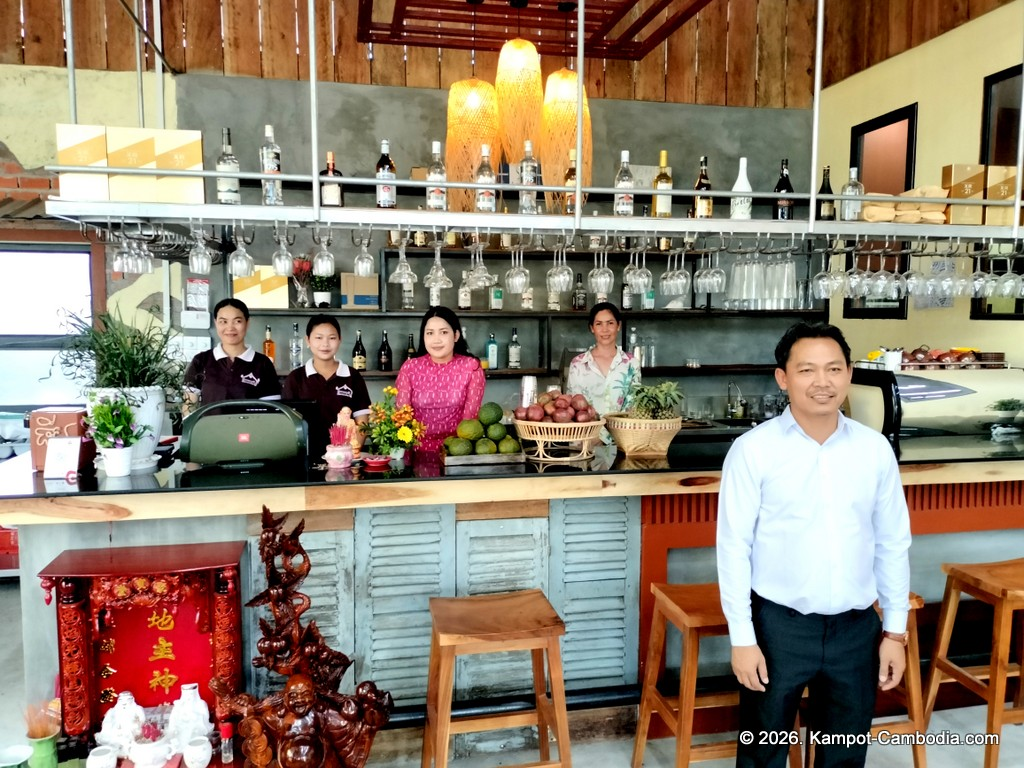 Bomey Restaurant in Kampot, Cambodia. Khmer, Western and Chinese Food.