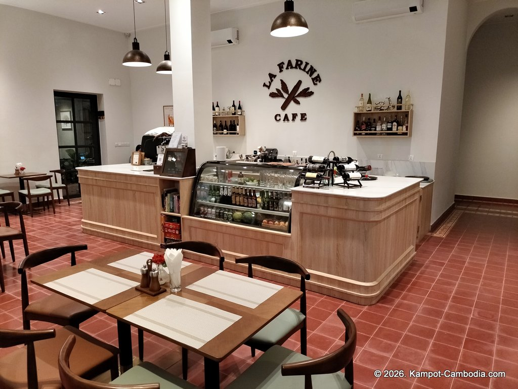 Chateau Kampot. Boutique Hotel in Downtown Kampot, Cambodia. Spa, Pool, Dining.