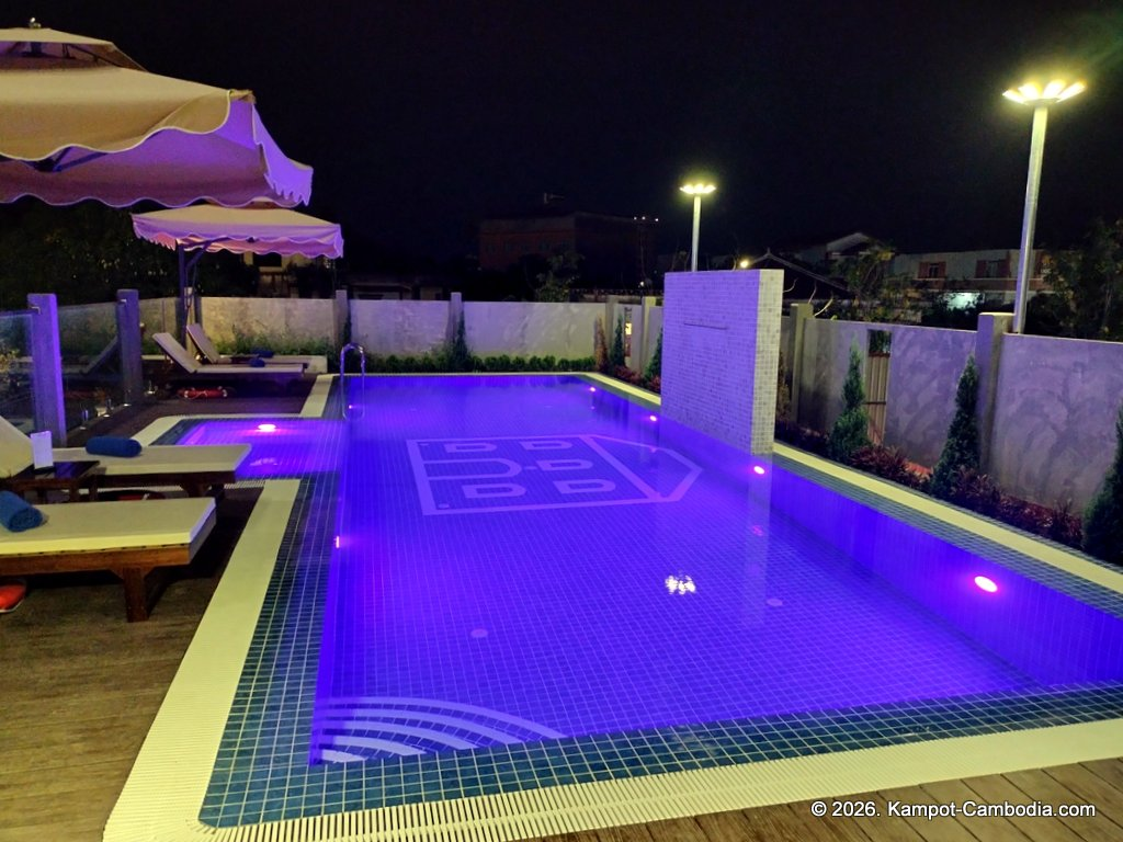 Chateau Kampot. Boutique Hotel in Downtown Kampot, Cambodia. Spa, Pool, Dining.