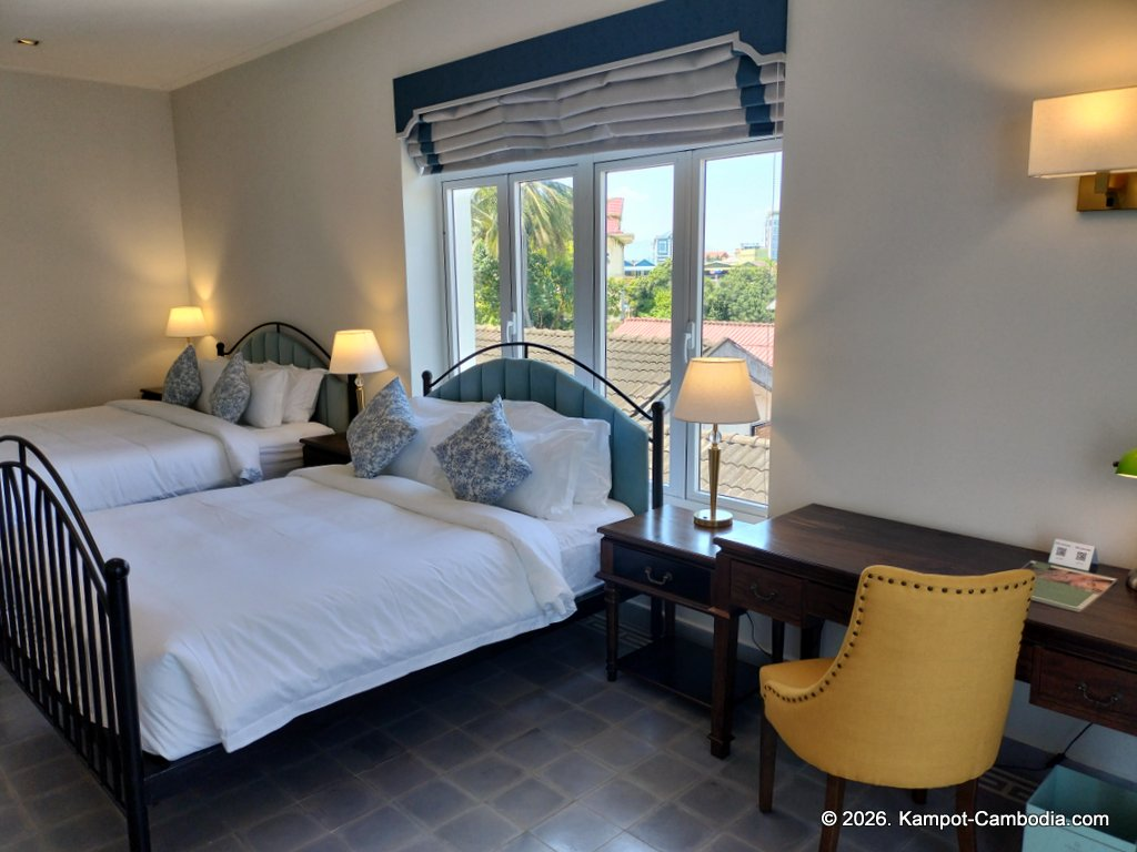 Chateau Kampot. Boutique Hotel in Downtown Kampot, Cambodia. Spa, Pool, Dining.