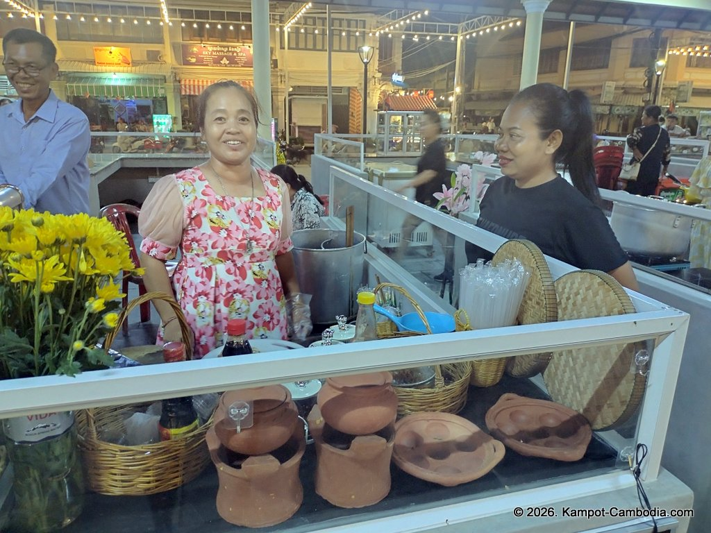 Kampot Street Food. 40 khmer restaurant in downtown Kampot, Cambodia.