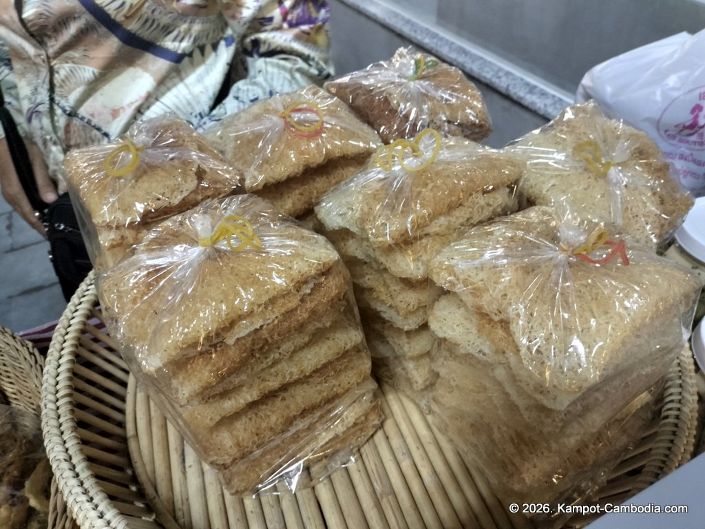 Kampot Street Food. 40 khmer restaurant in downtown Kampot, Cambodia.