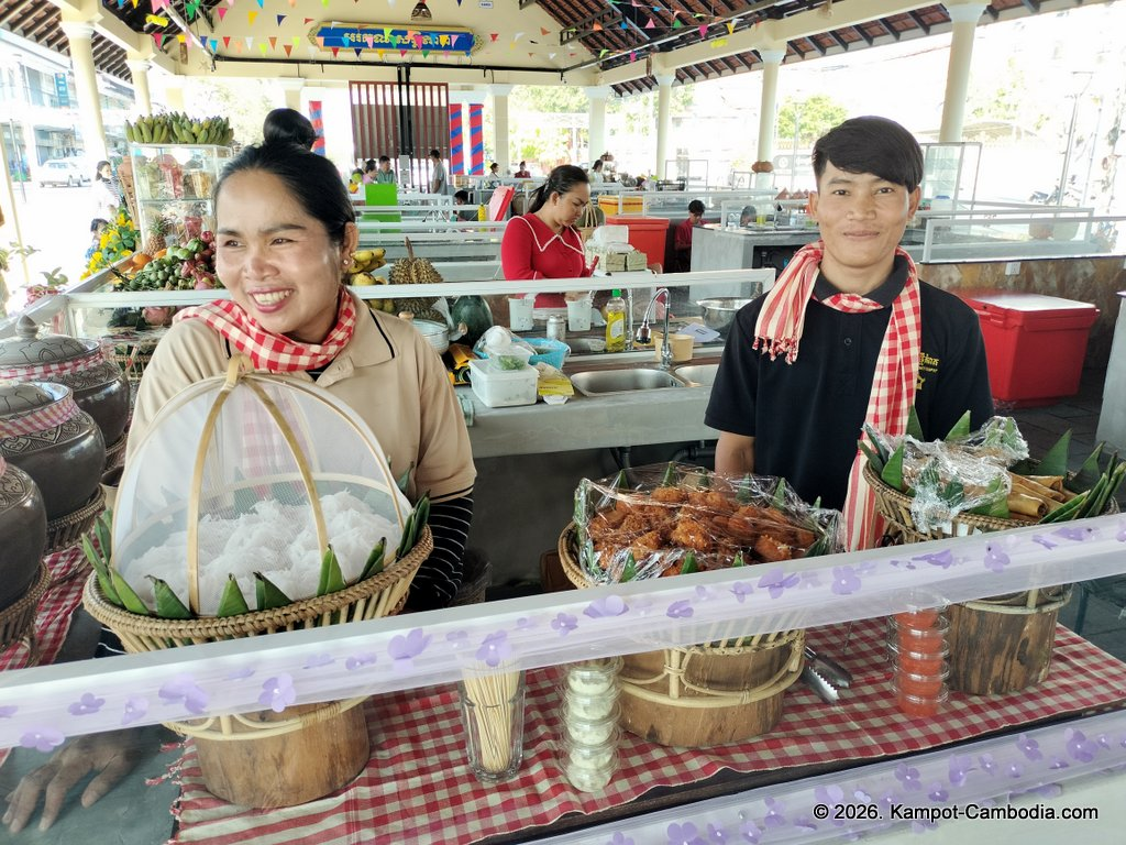 Kampot Street Food. 40 khmer restaurant in downtown Kampot, Cambodia.