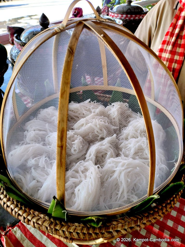 Kampot Street Food. 40 khmer restaurant in downtown Kampot, Cambodia.